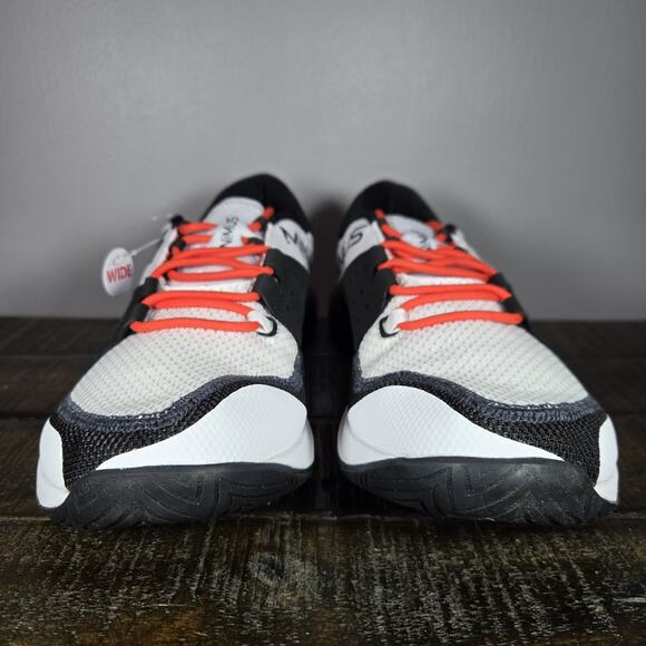 Athletic_Shoes